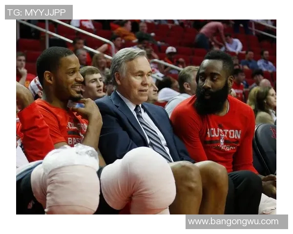 2018季前赛火箭队与灰熊队的精彩对决回顾与分析